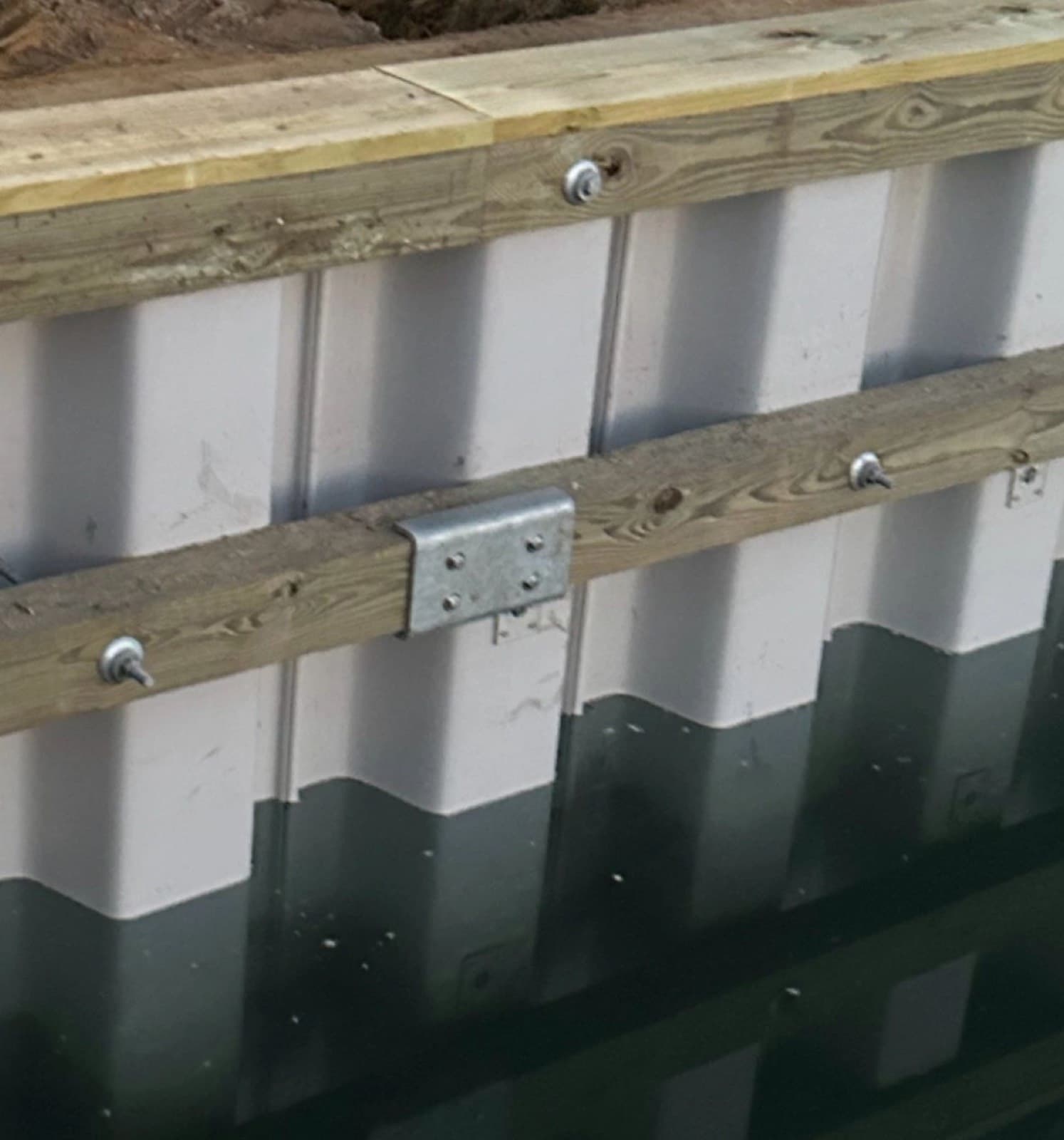 Bulkhead with dock