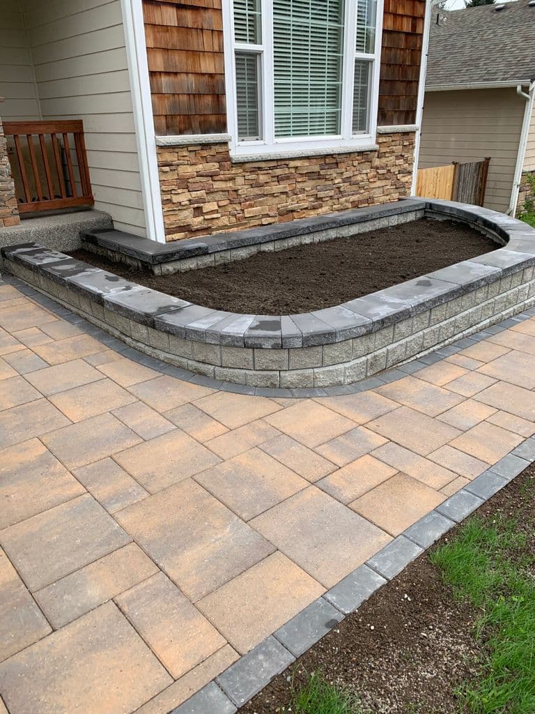 Summerville patio with brick accents